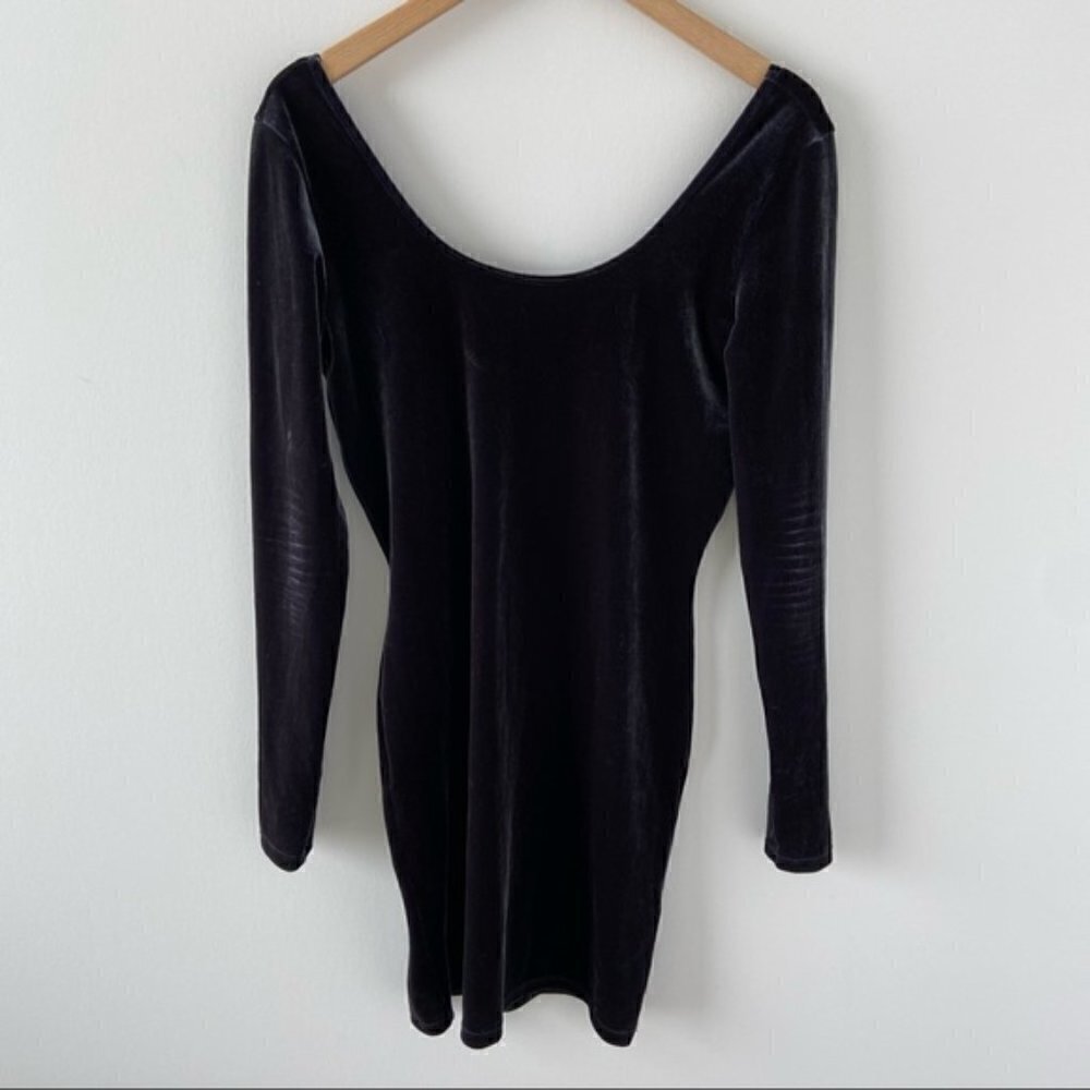 TALULA Aritzia grey green velvelt low back mini dress M